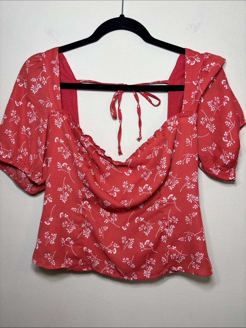 Abercrombie & Fitch Coral-Red Floral Cowl-Neck Puff Sleeve Top